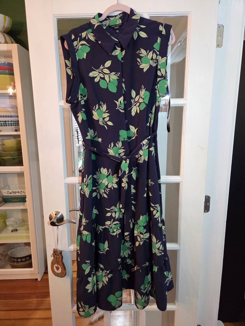 Maggy London Sleeveless Navy Dress with Green Floral Print - Size 16 - Picture 2 of 10